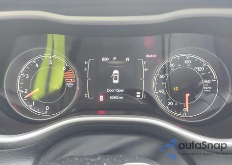 2018 Jeep Cherokee Latitude Plus 4X4 из США, поврежденный, VIN 1C4PJMLB0JD529586